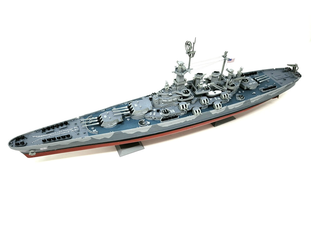 1:500 USS North Carolina (BB-55) World War II Battleship "The Showboat" Plastic Model Kit