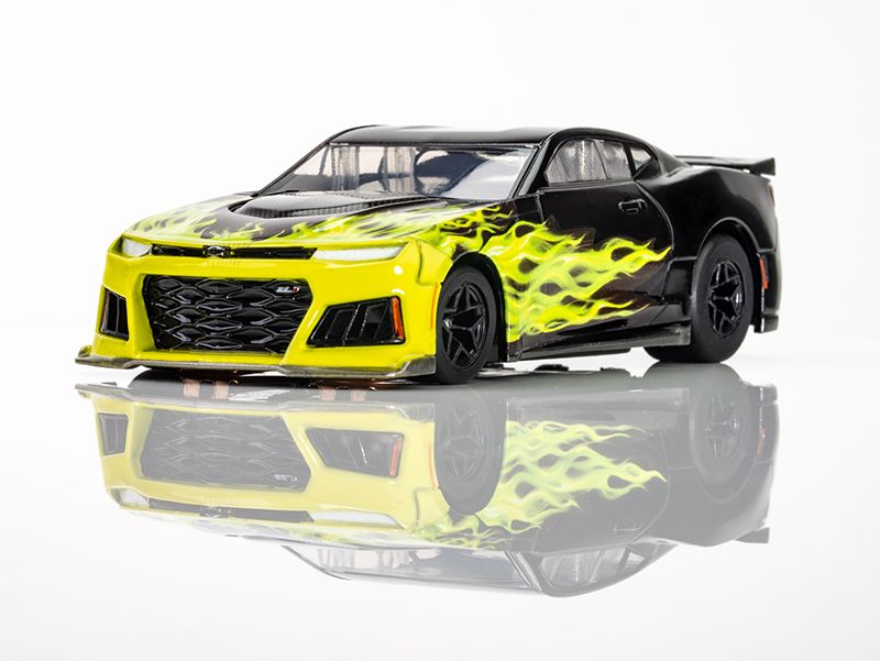 AFX Racing Camaro ZL1 2021 - Wildfire Black/Lime — HO Slot Car
