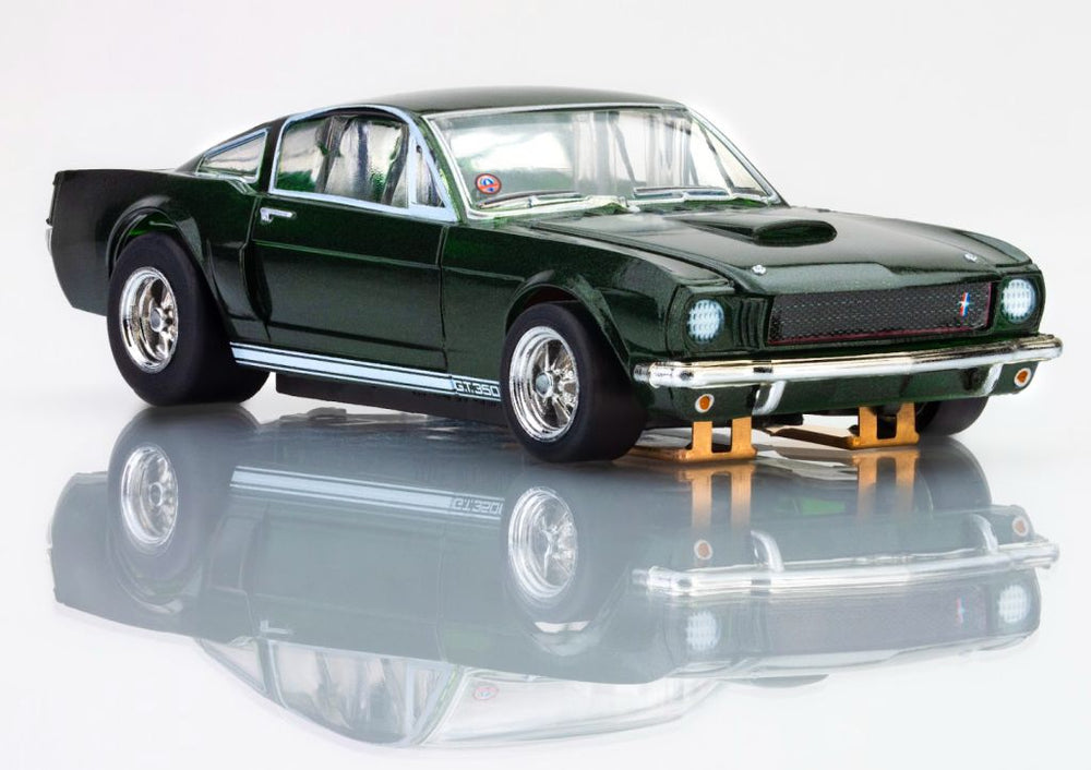 AFX Racing Shelby GT350 1966 Ivy Green — HO Slot Car