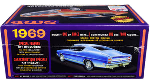 AMT - Skill 2 Model Kit 1969 Ford Torino Cobra Fastback 3-in-1 Kit 1/25 Scale Model — Plastic model kit