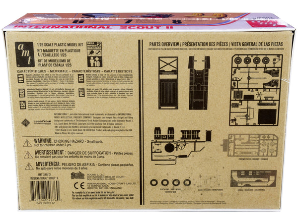 AMT - Skill 2 Model Kit IH International Harvester Scout II 1/25 Scale Model — Plastic model kit