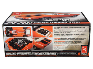 AMT - Skill 2 Model Kit 1970 1/2 Chevrolet Camaro Z/28 1/25 Scale Model — Plastic model kit