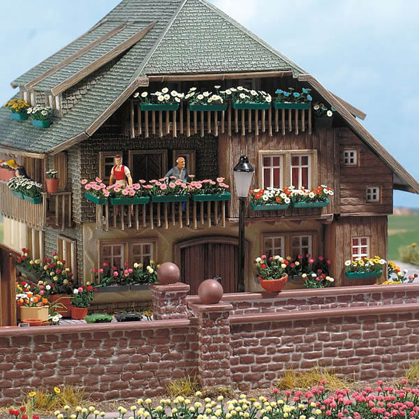 Black Forest® Hobby Supply Co Busch 1208 HO Scale Window Box Set -- Kit - 6 Window Boxes with Flowers — HO Scale Scenery >
