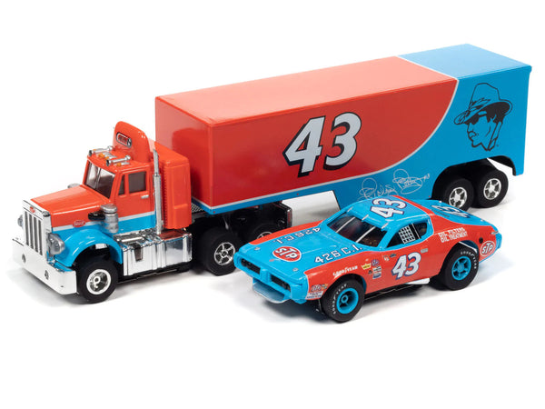 Auto World Richard Petty Dodge Charger Peterbilt 359 Rig Truck Trailer Ho Slot Car