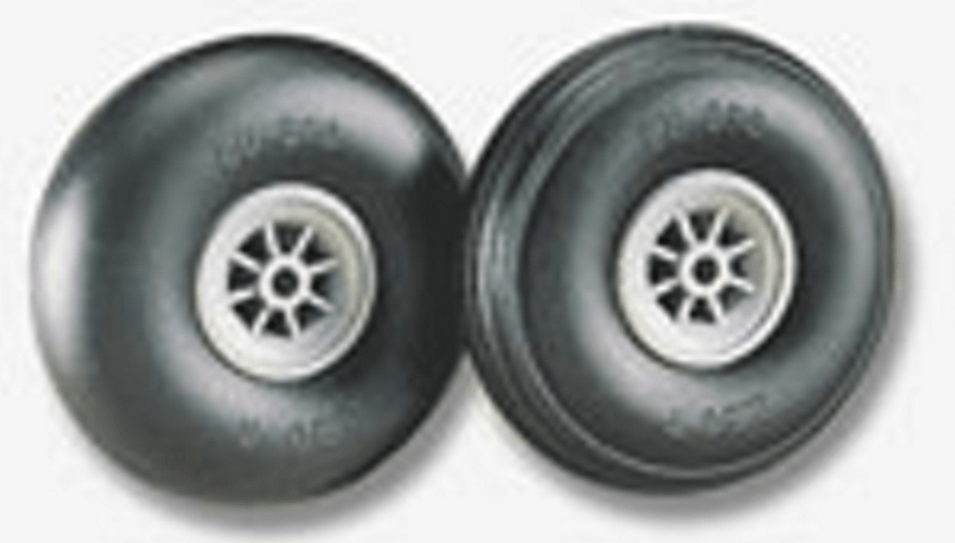 Dubro Products 225R 2-1/4" Diameter Smooth Surface Wheel (2-Pack)