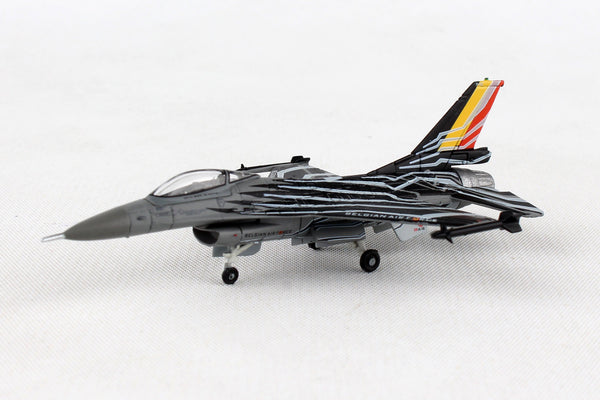 Black Forest® Hobby Supply Co Herpa Wings HE558990 Belgian Af Solo Display Team F-16Am 1/200 — Military Desktop Models >