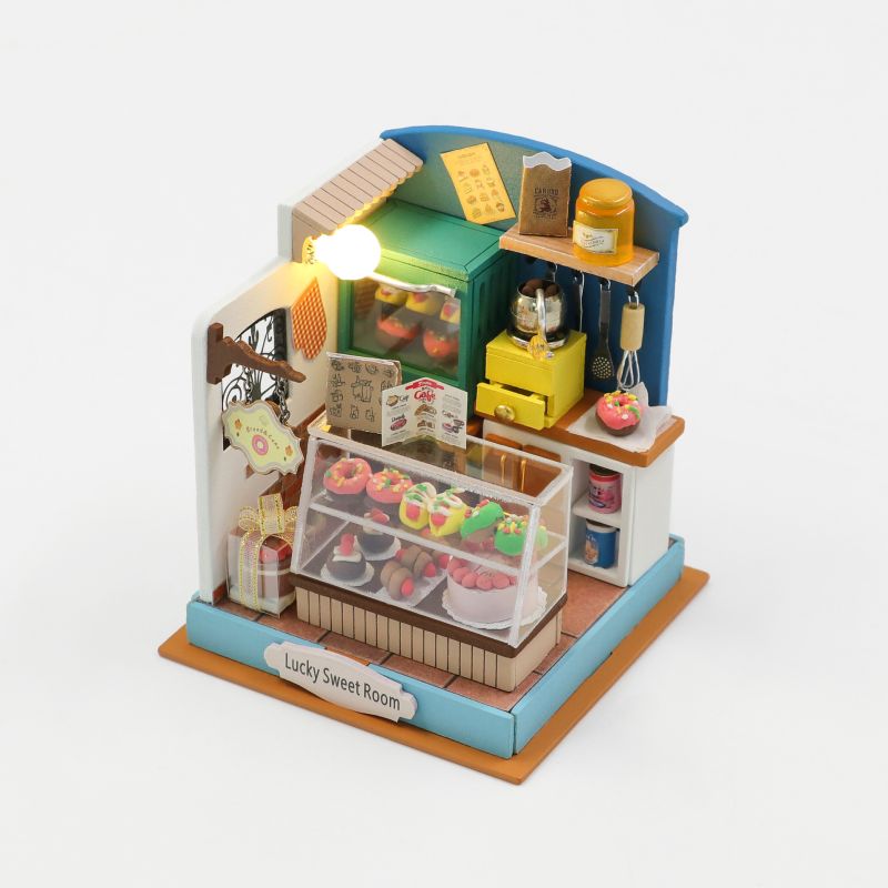 Hongda Lucky Sweet Room with dust cover