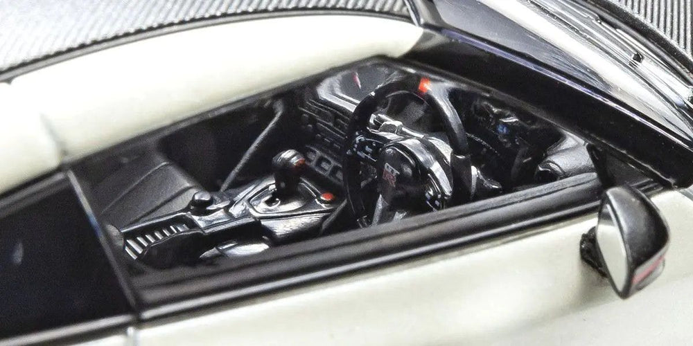 Kyosho 1/43 Nissan GT-R Nismo 2024 White, Model