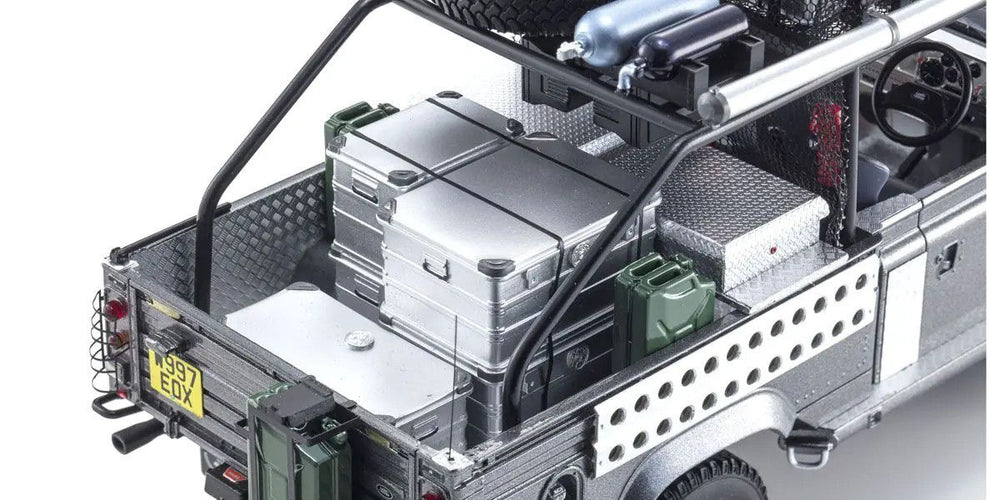 Kyosho 1/18 Land Rover Defender Movie Edition, Resin Model