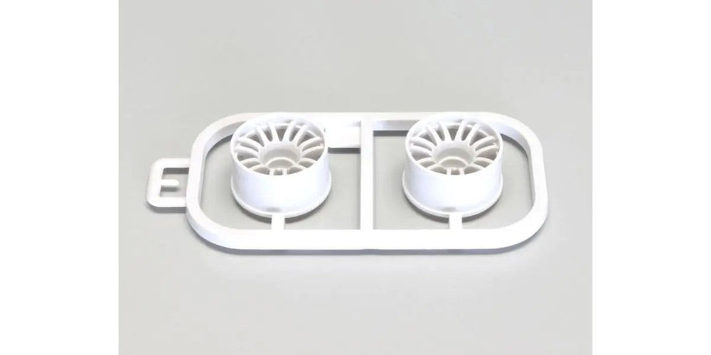 Moded plastic set of wheels