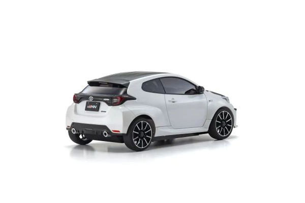 Kyosho ASC MA-020 Toyota GRMN Yaris Rally Package Platinum White Pearl Mica