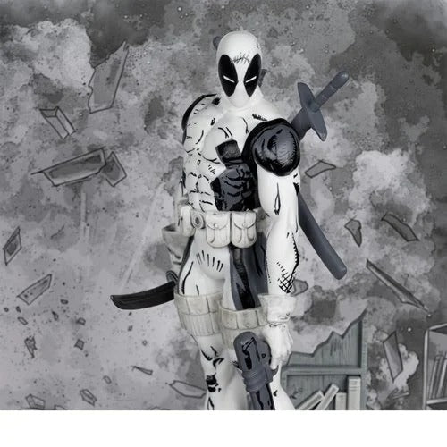 ToyShnip Marvel Deadpool The New Mutants #98 Line Art 1:10 Scale Posed Figure with Scene - Gold Label Exclusive — Action &