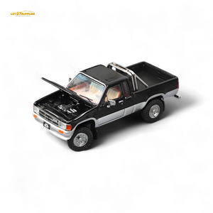 GCD Toyota Hilax SR5 in Black silver 1:64 KS-062-515