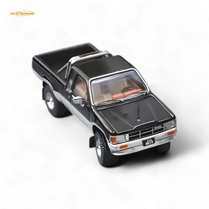 GCD Toyota Hilax SR5 in Black silver 1:64 KS-062-515