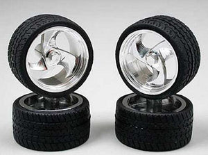 Pegasus Hobbies 1202 Tri Blade Chrome Rims/Tires Plastic Model (4)