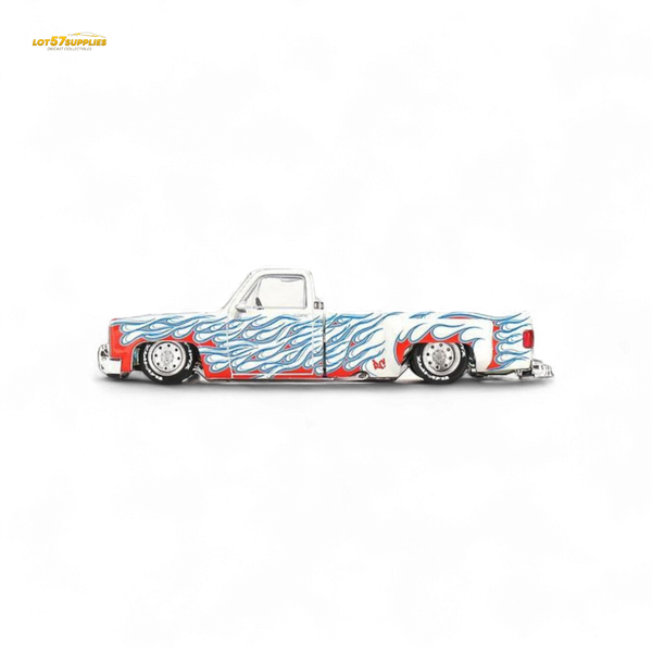 Mini GT x Kaido House Chevrolet Silverado DUALLY on Fire V2 1:64 KHMG157