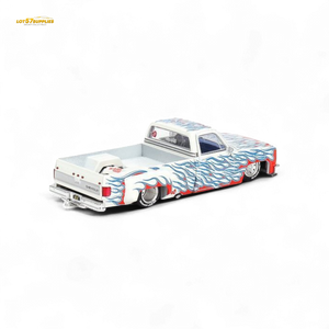 Mini GT x Kaido House Chevrolet Silverado DUALLY on Fire V2 1:64 KHMG157