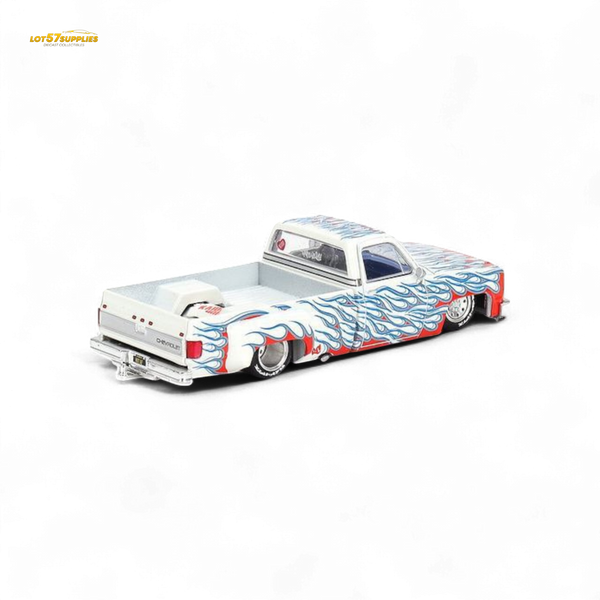 Mini GT x Kaido House Chevrolet Silverado DUALLY on Fire V2 1:64 KHMG157