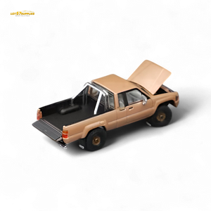 GCD Toyota Hilax SR5 in Gold 1:64 KS-062-516