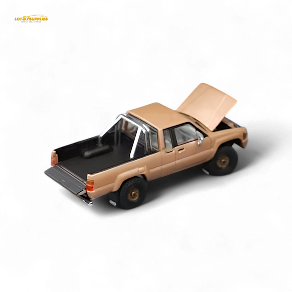 GCD Toyota Hilax SR5 in Gold 1:64 KS-062-516