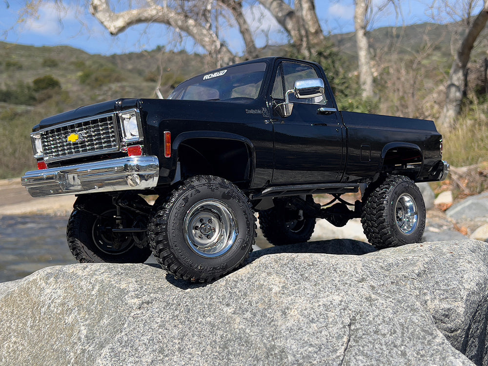 RC4WD Trail Finder 2 "LWB" RTR with Chevrolet K10 Scottsdale Body