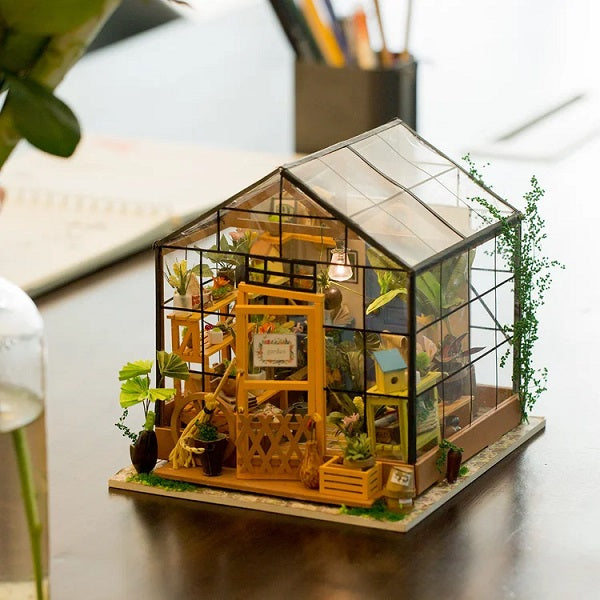 Rolife - Cathy's Flower House DIY Miniature House DG104