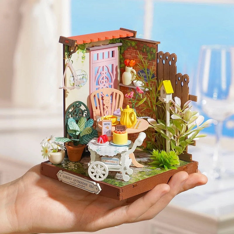 Robotime - Fancy Tea Yard, Super Mini Houses - Little Warm Spaces — DIY Minature House Kit