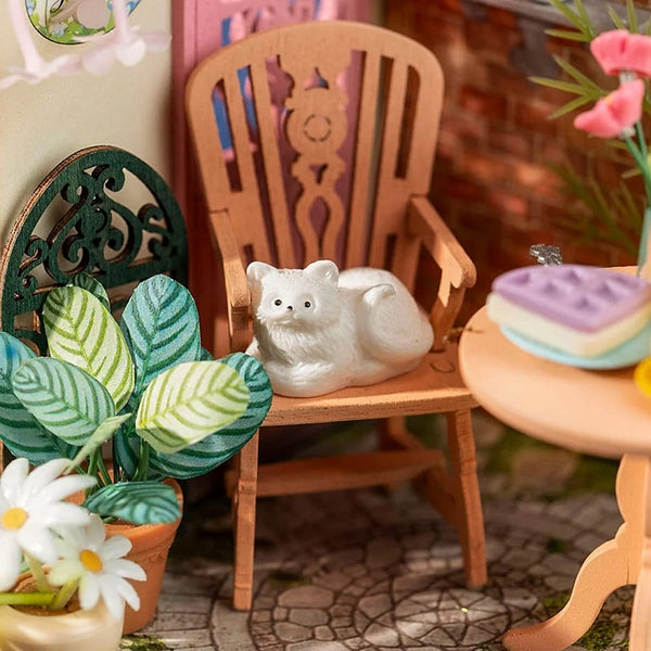 Robotime - Fancy Tea Yard, Super Mini Houses - Little Warm Spaces — DIY Minature House Kit