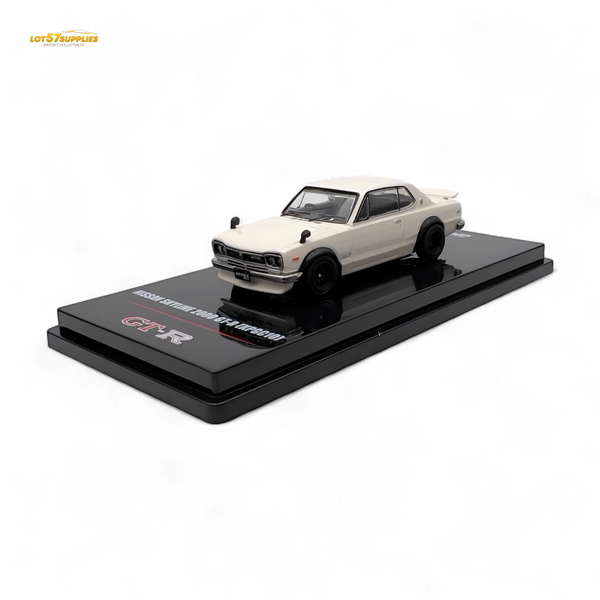 Inno64 Nissan Skyline 2000 GT-R (KPGC10) in White 1:64