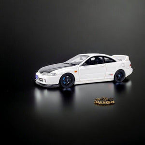 Nice Auto Honda Integra DC2 in White 1:64 Resin Limited to 399 Pcs