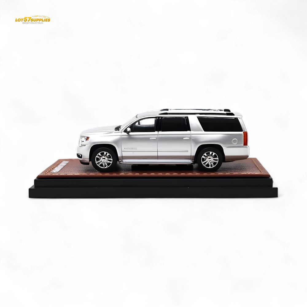 GOC Chevrolet Suburban 2015 - Silver 1:64