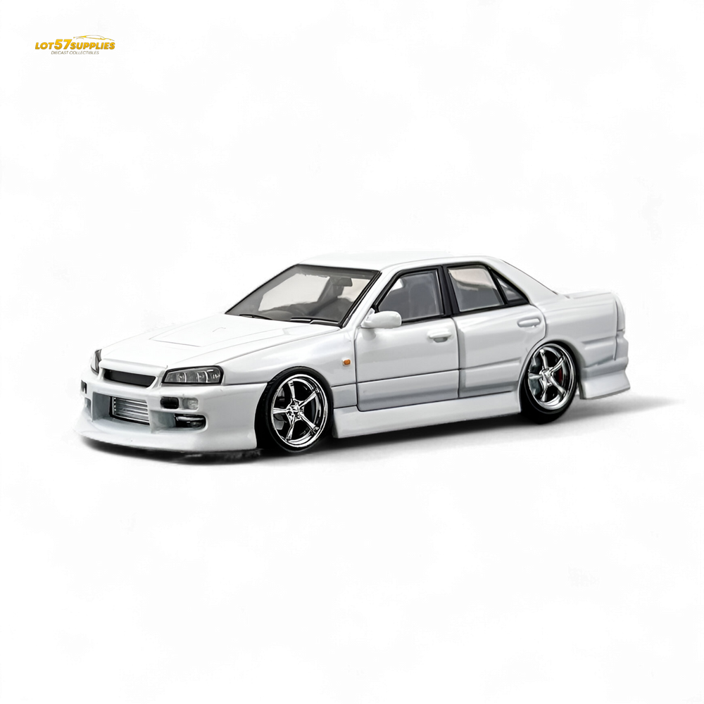 Mortal ER34 SKYLINE URAS Pearl White 1:64