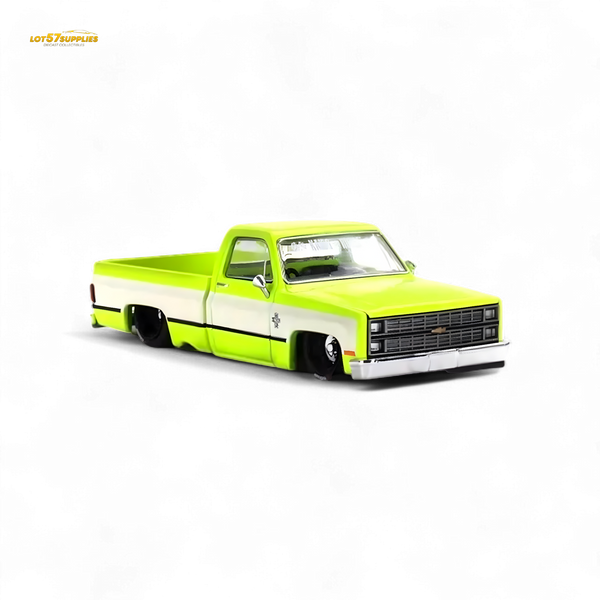Mini GT x Kaido House Chevrolet Silverado FLO YELLOW 1:64 KHMG112