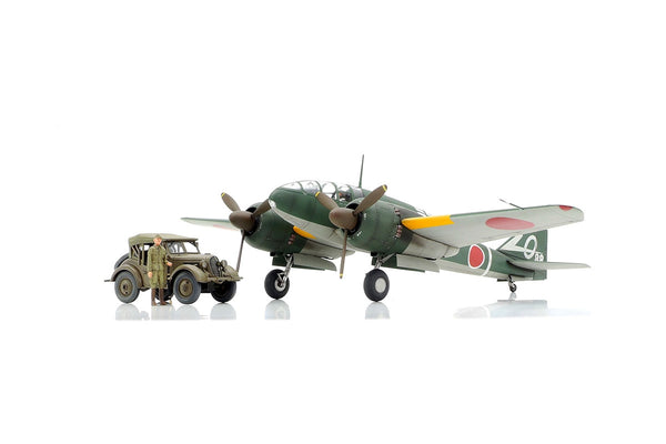 Tamiya 1/48 Mitsubishi Ki-46 III Type 100 & 4x4 Light Vehicle