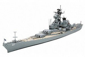 Tamiya 1/700 US Navy Battleship New Jersey