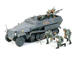 Tamiya 1/35 German Hanomag Sdkfz 251/1 Kit