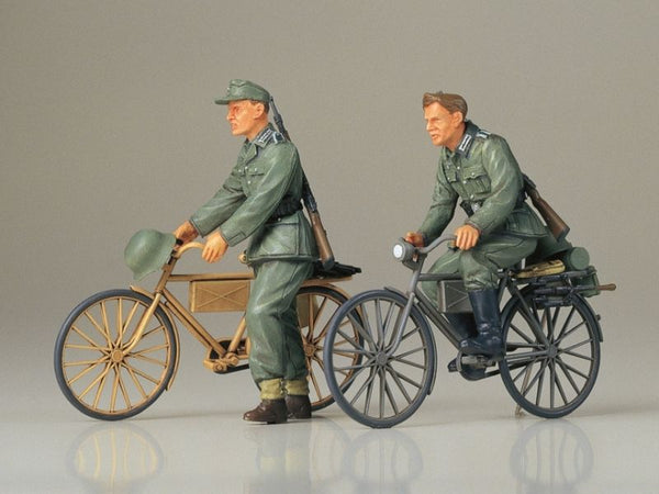Tamiya German Soldiers with Bicycles