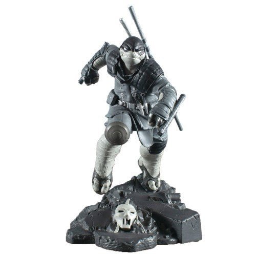 ToyShnip Teenage Mutant Ninja Turtles The Last Ronin PVC 10-Inch Diorama — Action Figure
