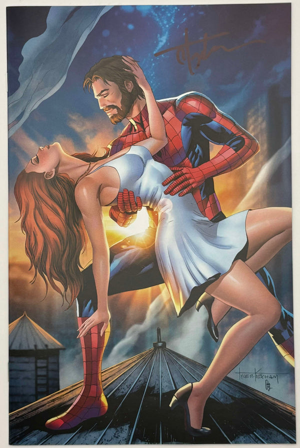 [Signed by Tyler Kirkham] ULTIMATE SPIDER-MAN #7 Tyler Kirkham Virgin Unknown EXCL