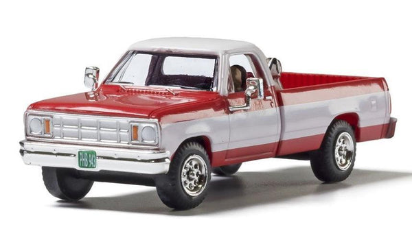PowerHobby Woodland Scenics AS5371 HO Scale Two-Tone Truck — HO Figuers