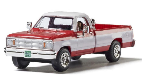 PowerHobby Woodland Scenics AS5371 HO Scale Two-Tone Truck — HO Figuers